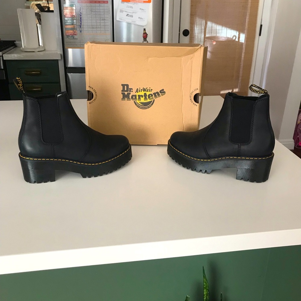 New - Dr. Martens Rometty Wyoming